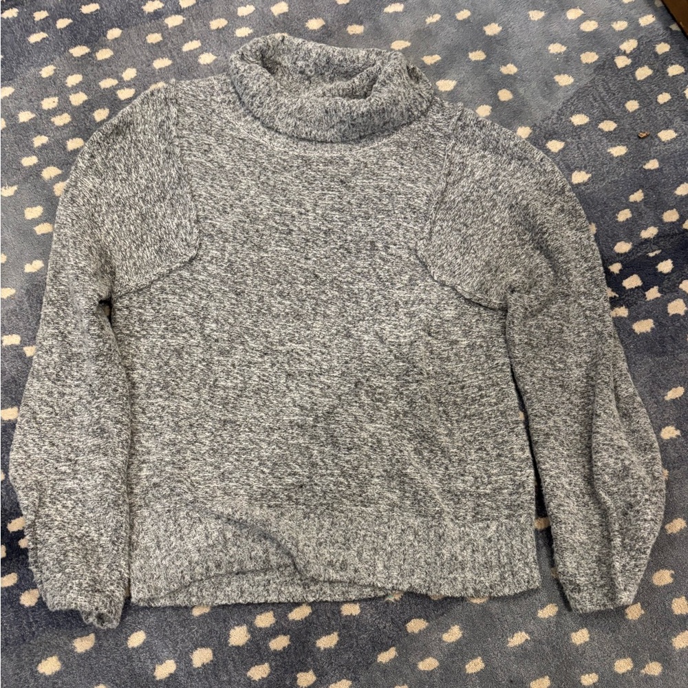 Universal Thread Soft Gray Turtleneck Sweater - Picture 3 of 4